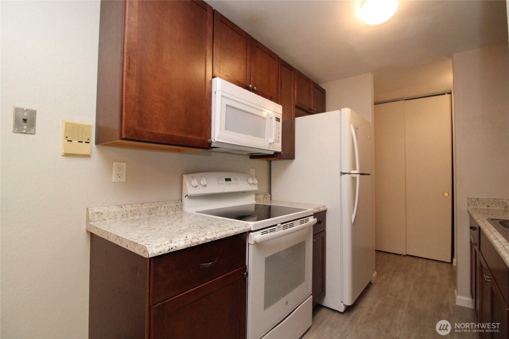 4501 Grandview Drive T304 Property Photo 8