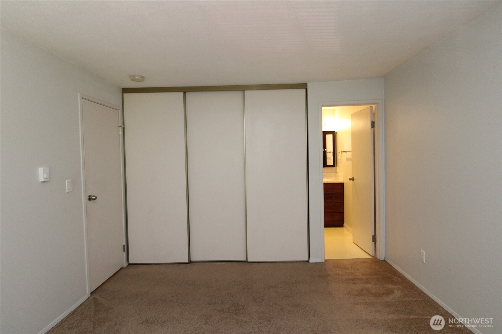 4501 Grandview Drive T304 Property Photo 12