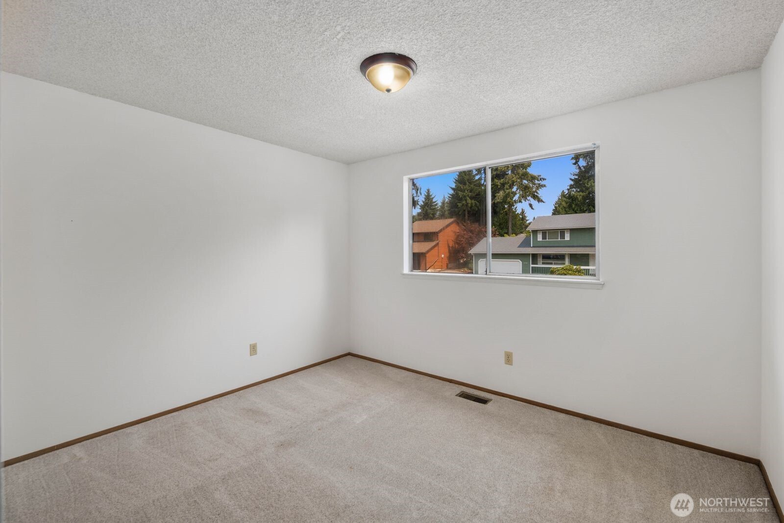 31721 4th Avenue Property Photo 15