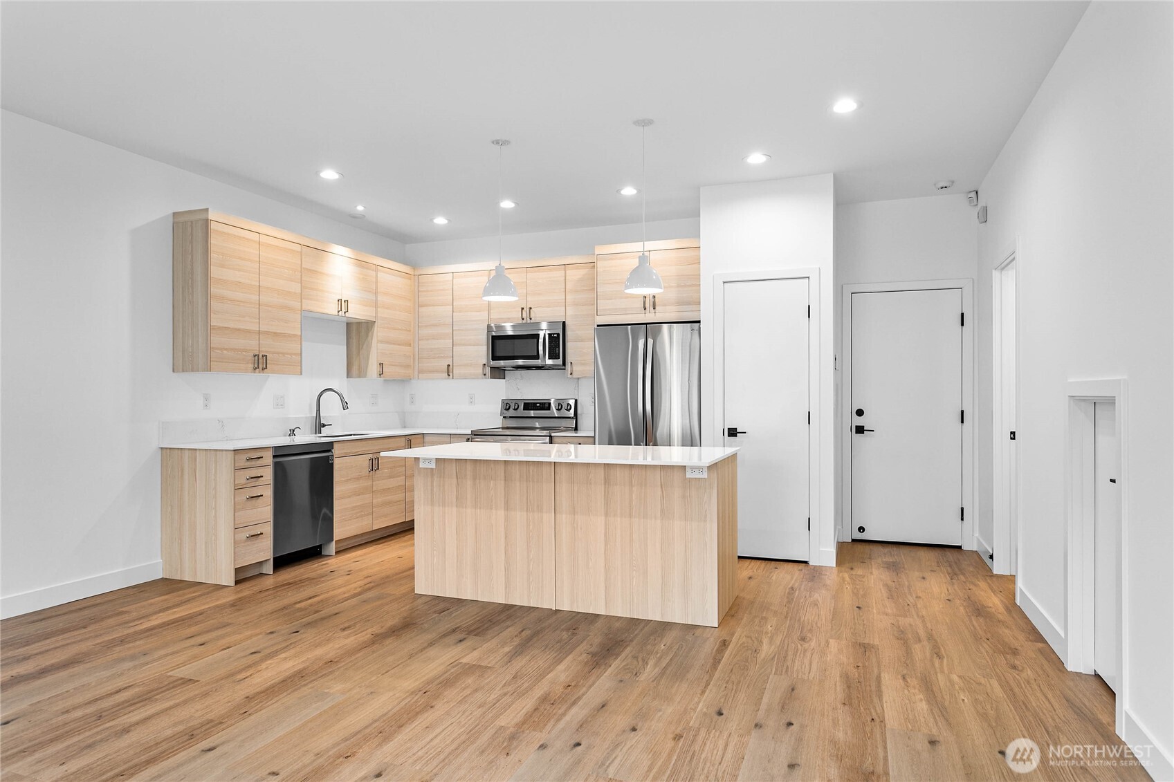 4121 Deemer Road Property Photo 4