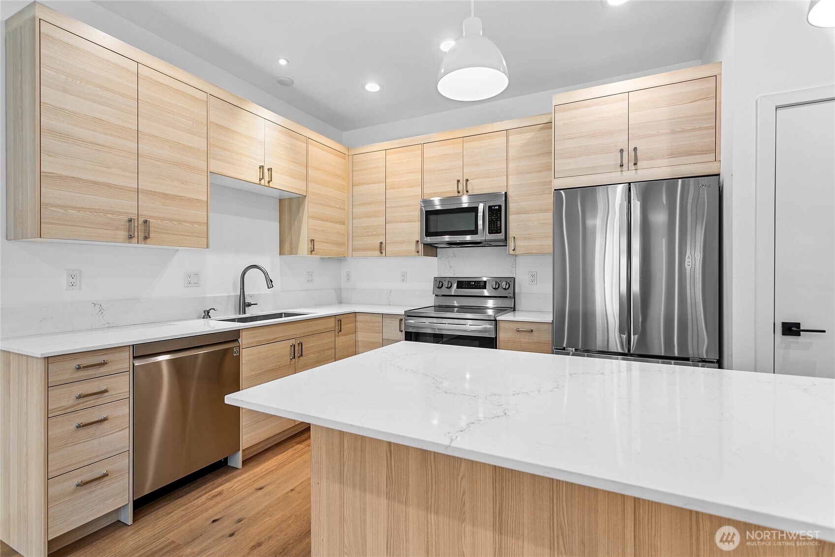 4121 Deemer Road Property Photo 8