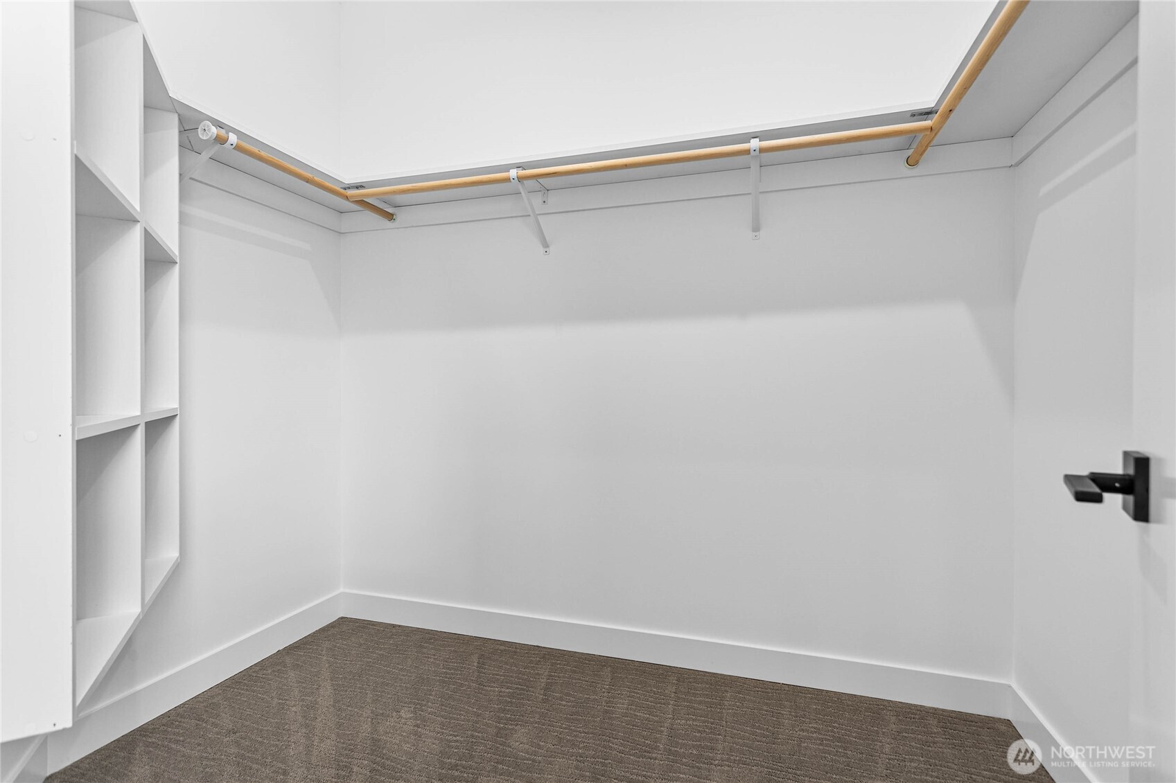 4121 Deemer Road Property Photo 19