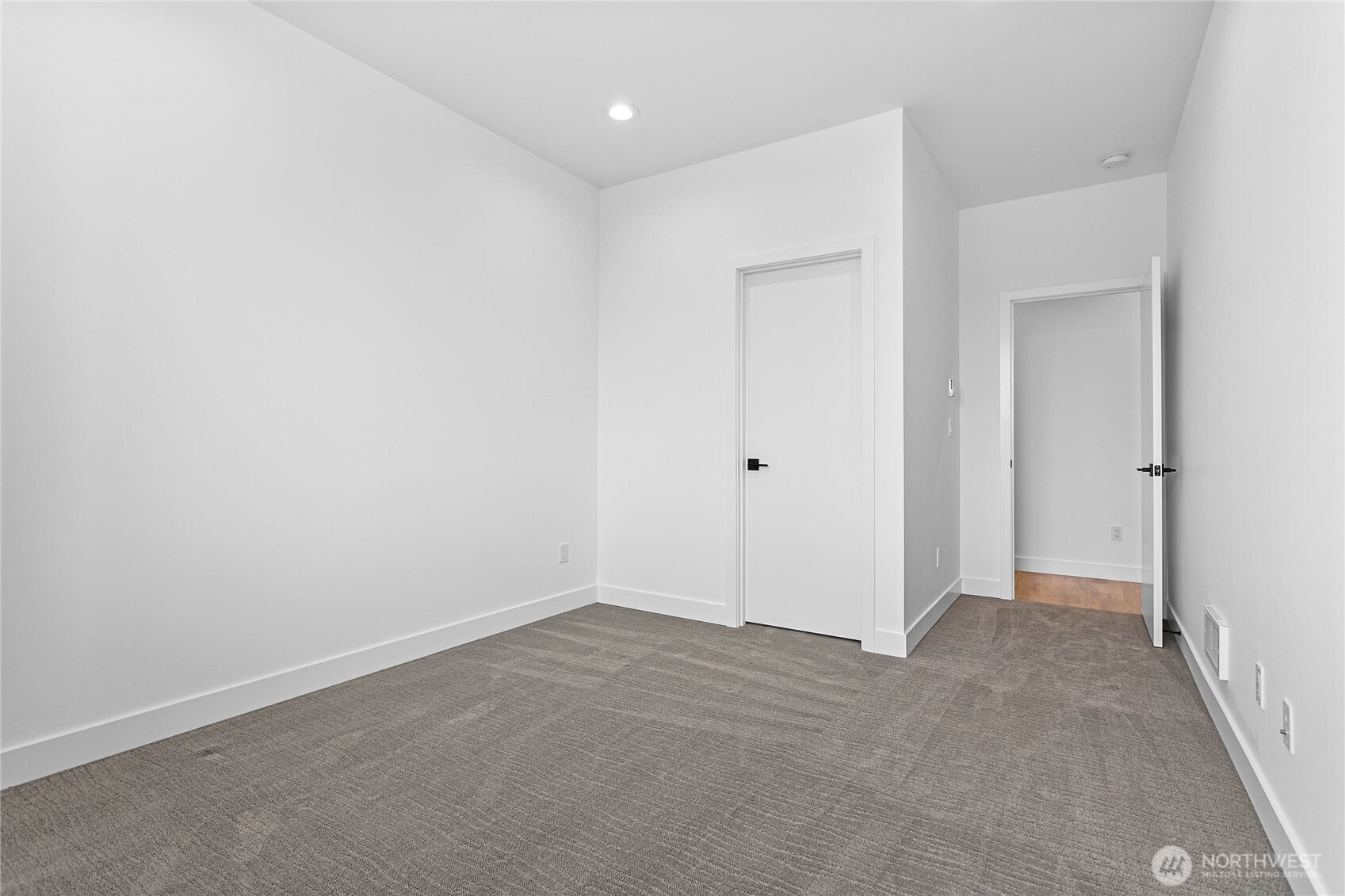 4121 Deemer Road Property Photo 23