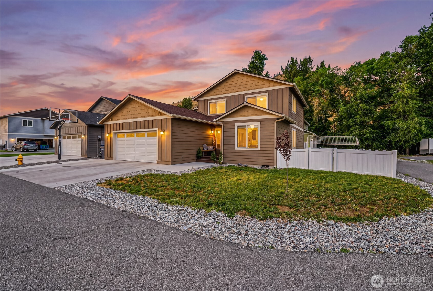 410 Riverside Meadow Property Photo 1