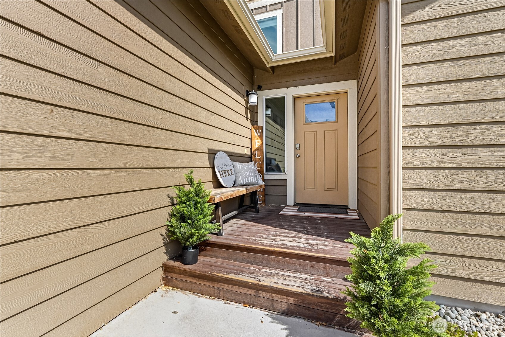410 Riverside Meadow Property Photo 4