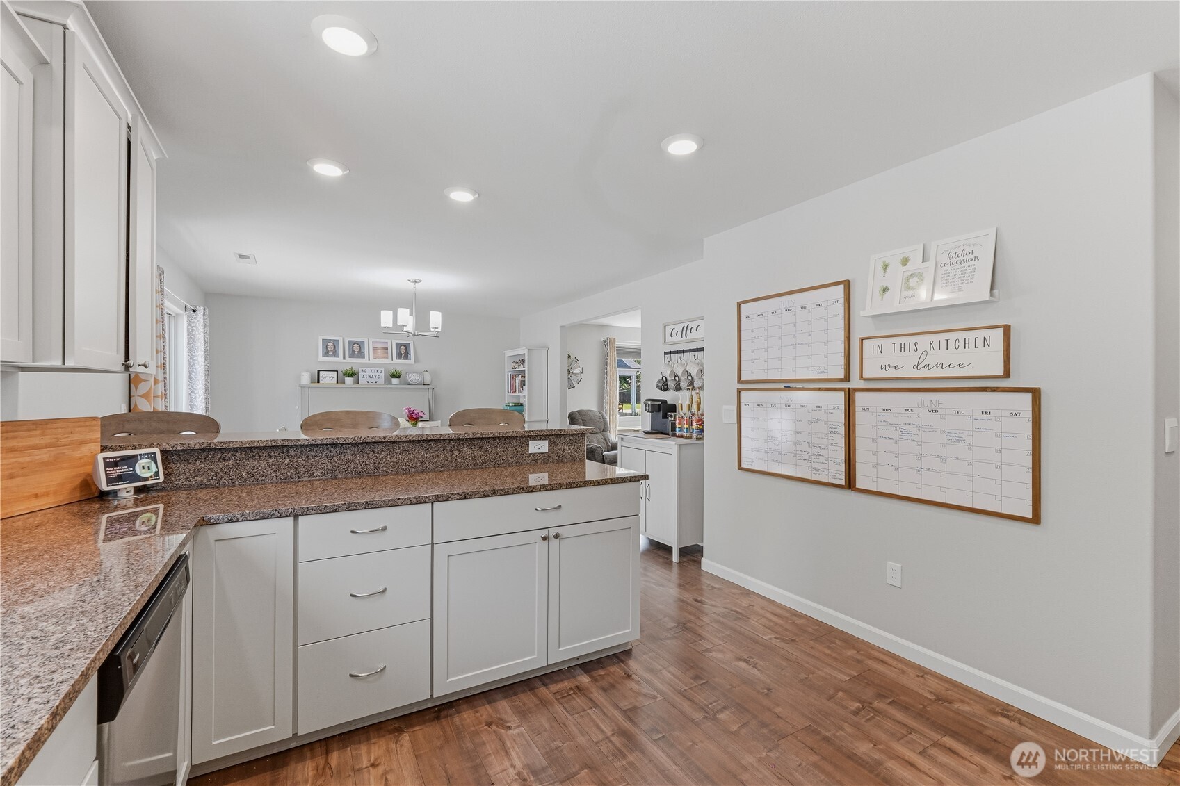 410 Riverside Meadow Property Photo 16