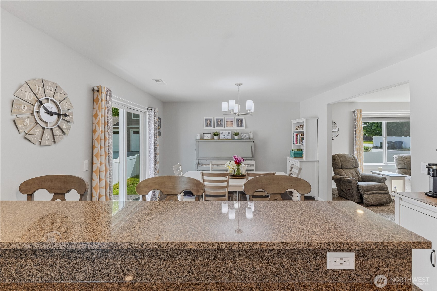 410 Riverside Meadow Property Photo 17