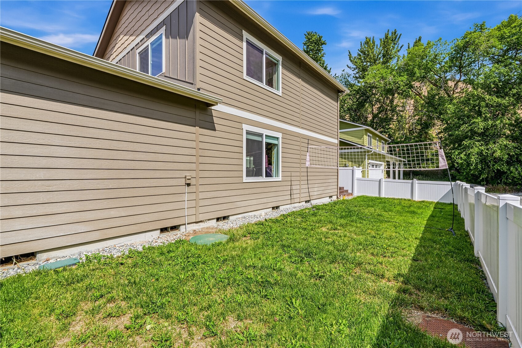 410 Riverside Meadow Property Photo 34