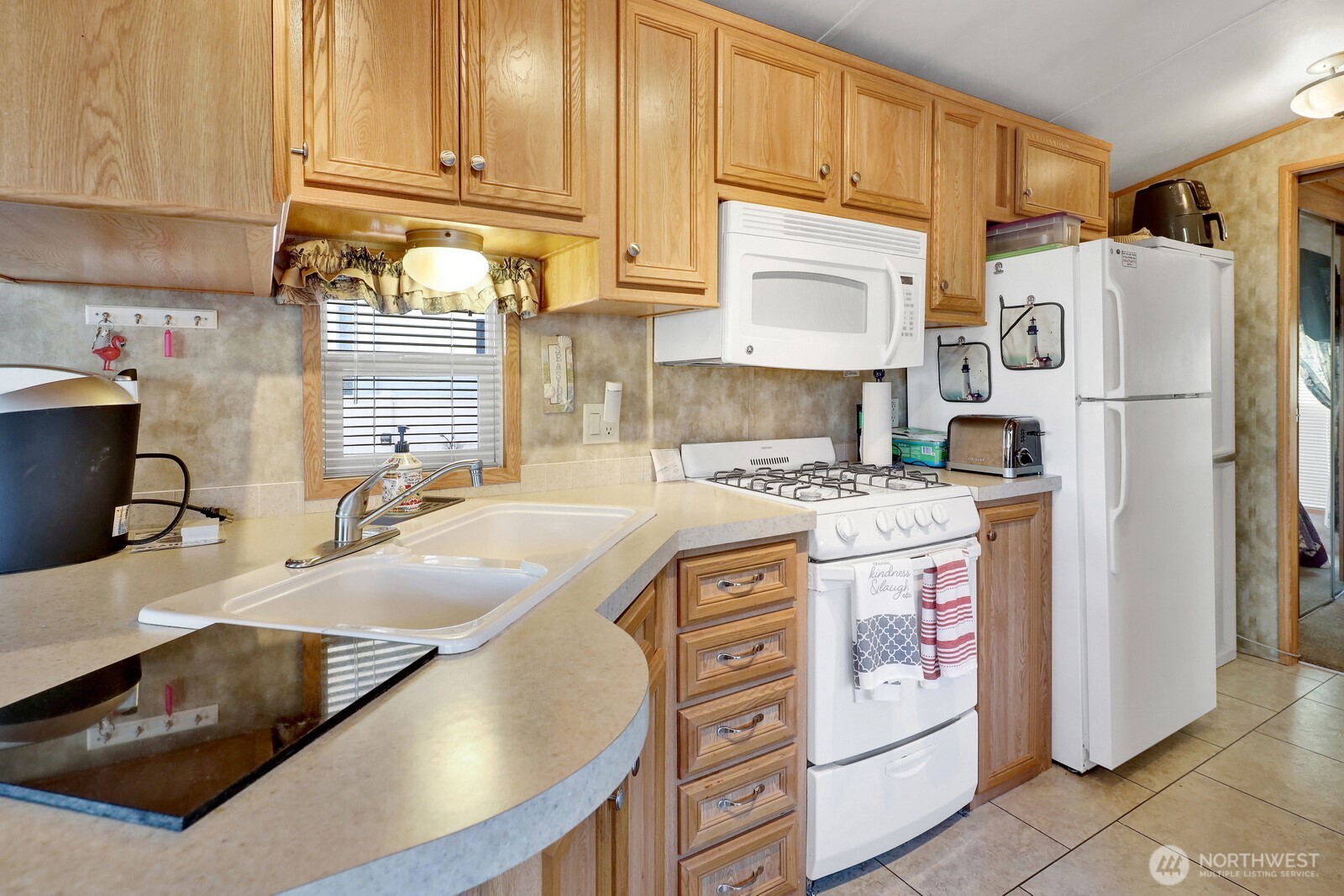 7704 Birch Bay Drive 18-01 Property Photo 10