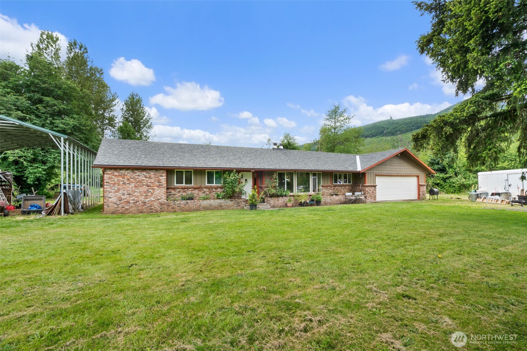 8178 Us Hwy 12 Property Photo 2