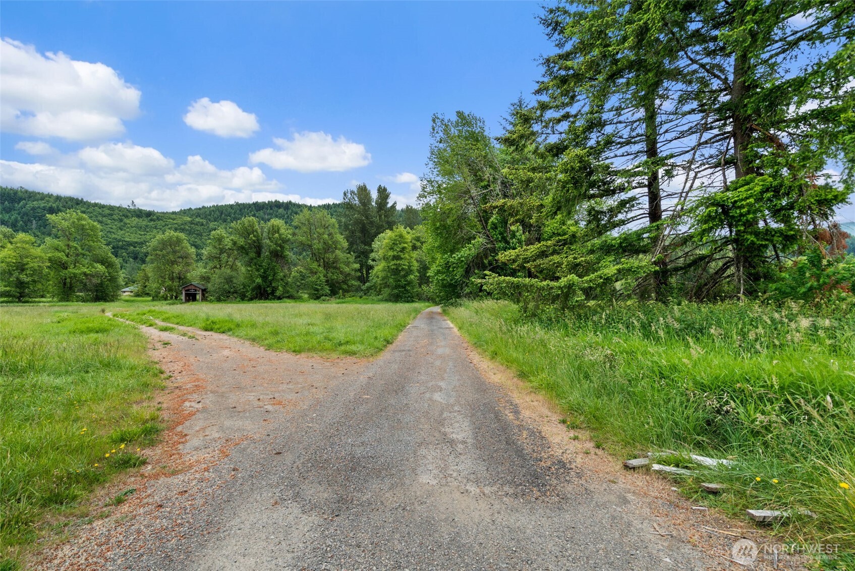 8178 Us Hwy 12 Property Photo 3