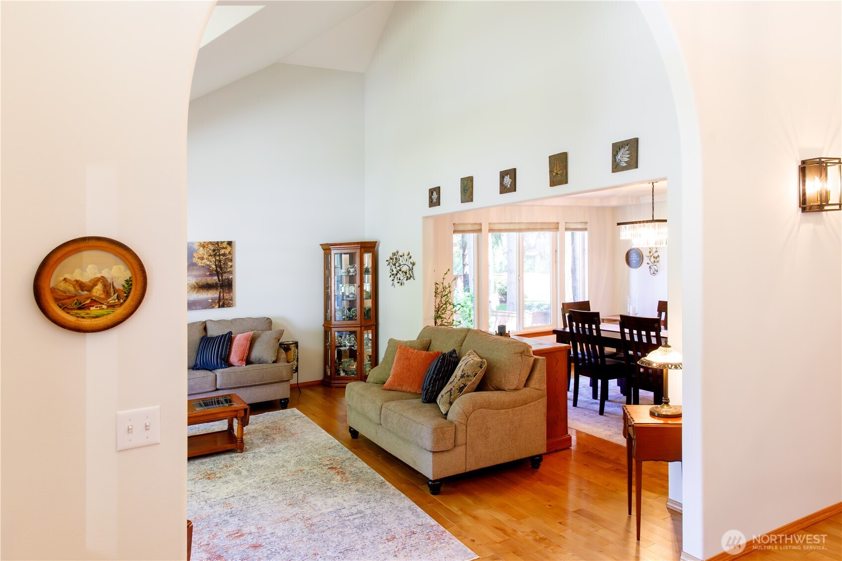 9634 Regency Loop Property Photo 6