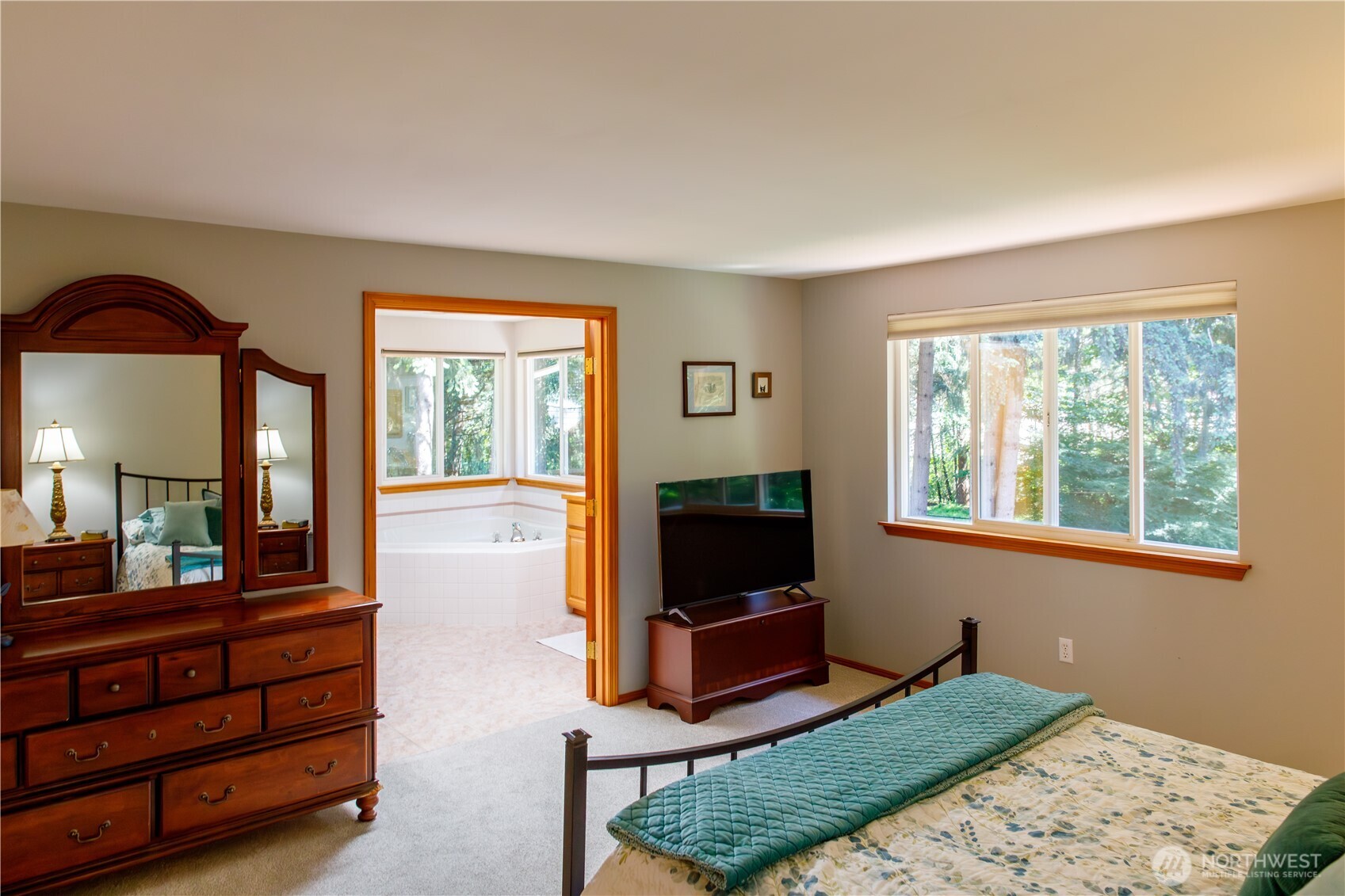 9634 Regency Loop Property Photo 13