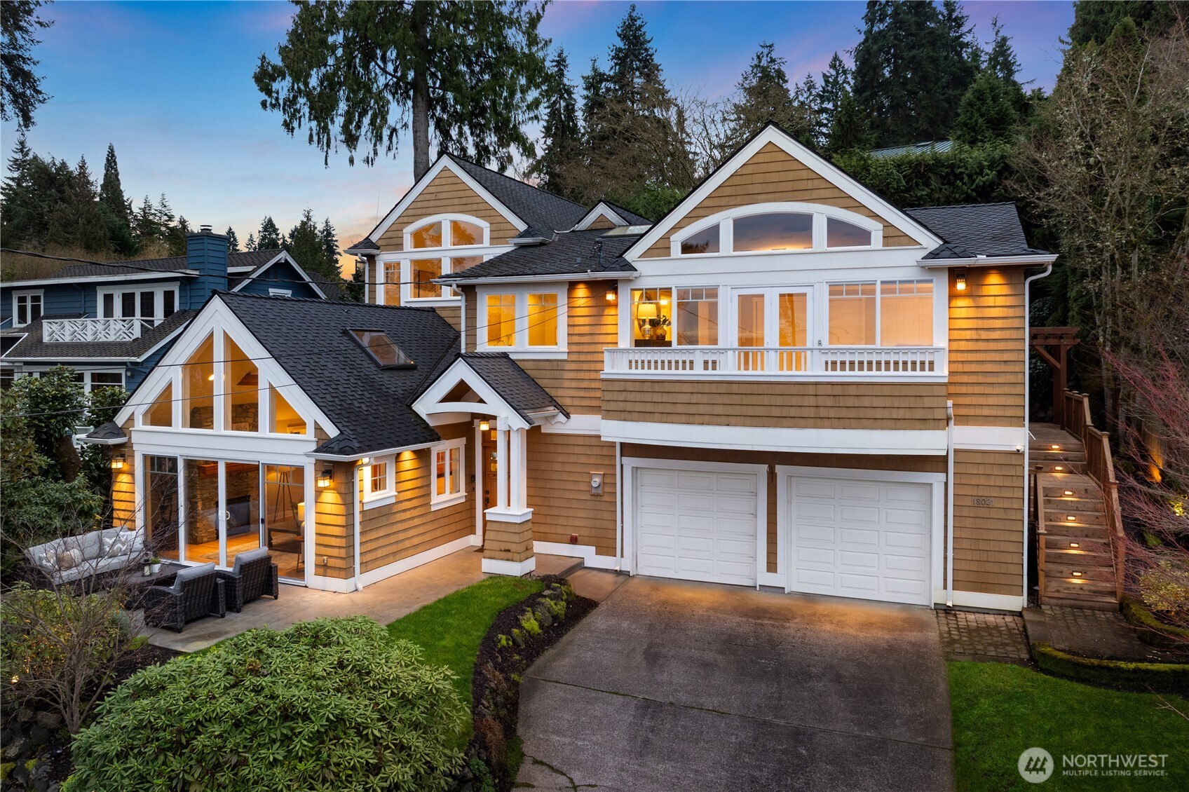 18021 Se 40th Place Property Photo 2