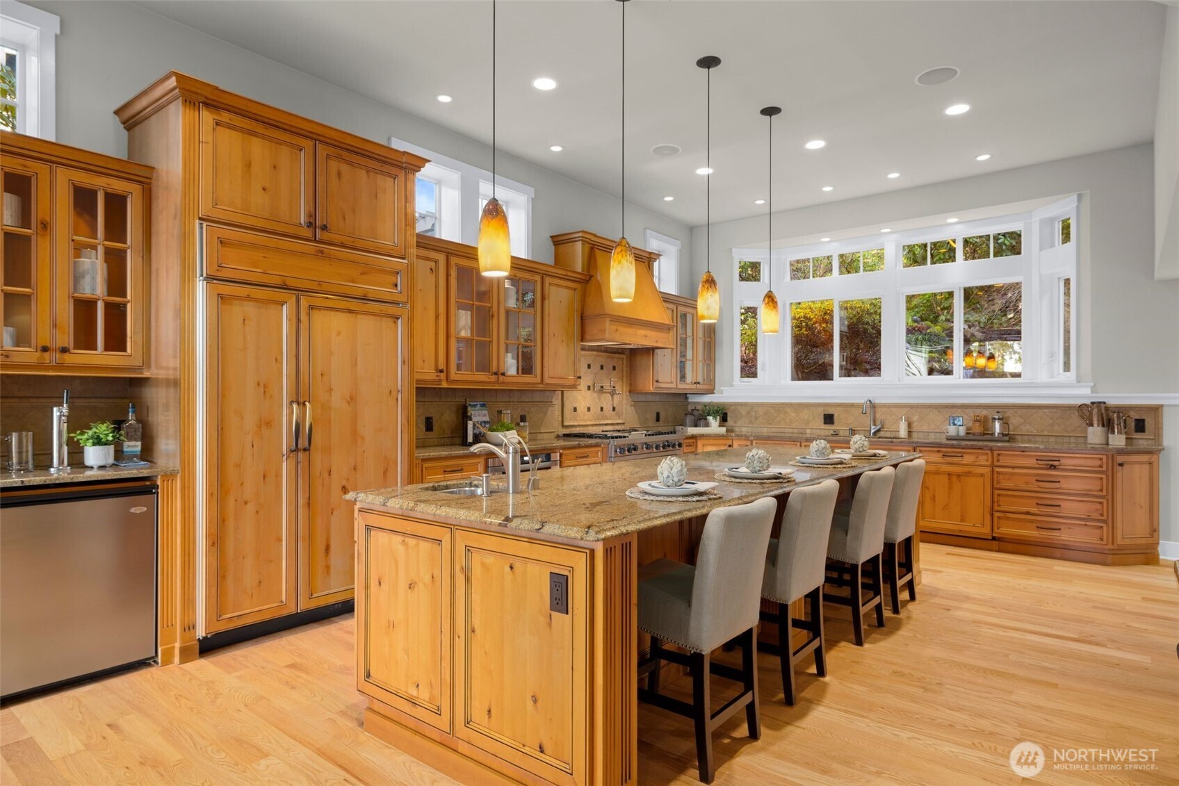 18021 Se 40th Place Property Photo 4