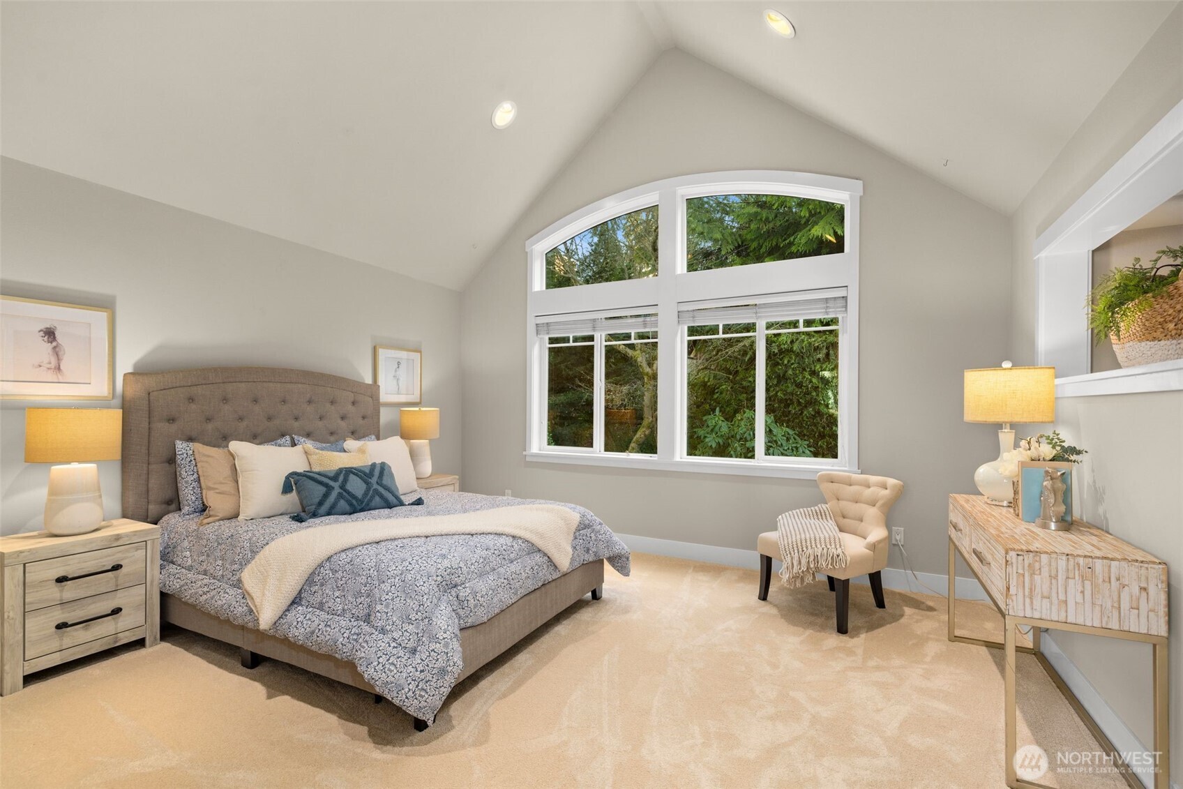 18021 Se 40th Place Property Photo 14