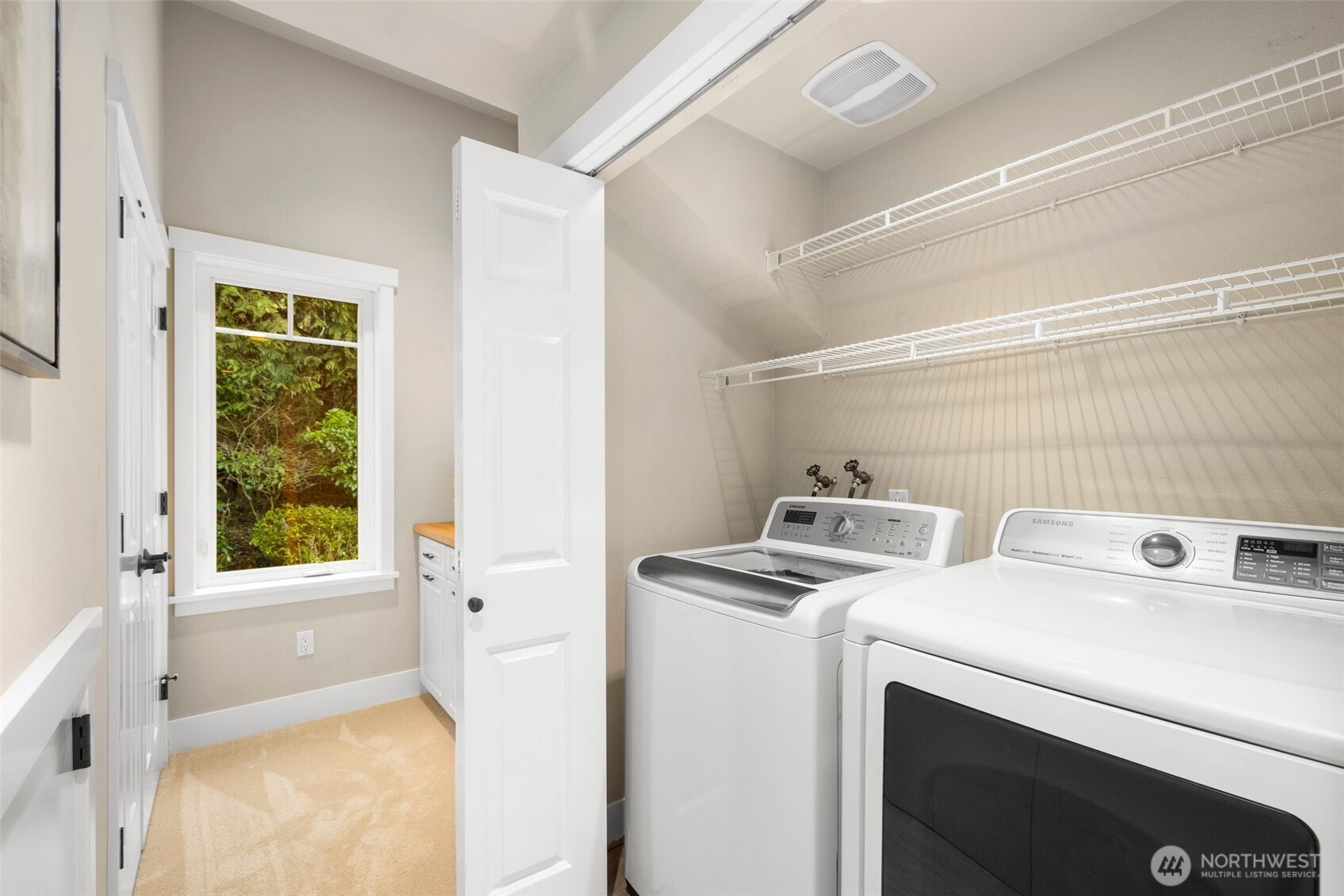 18021 Se 40th Place Property Photo 17