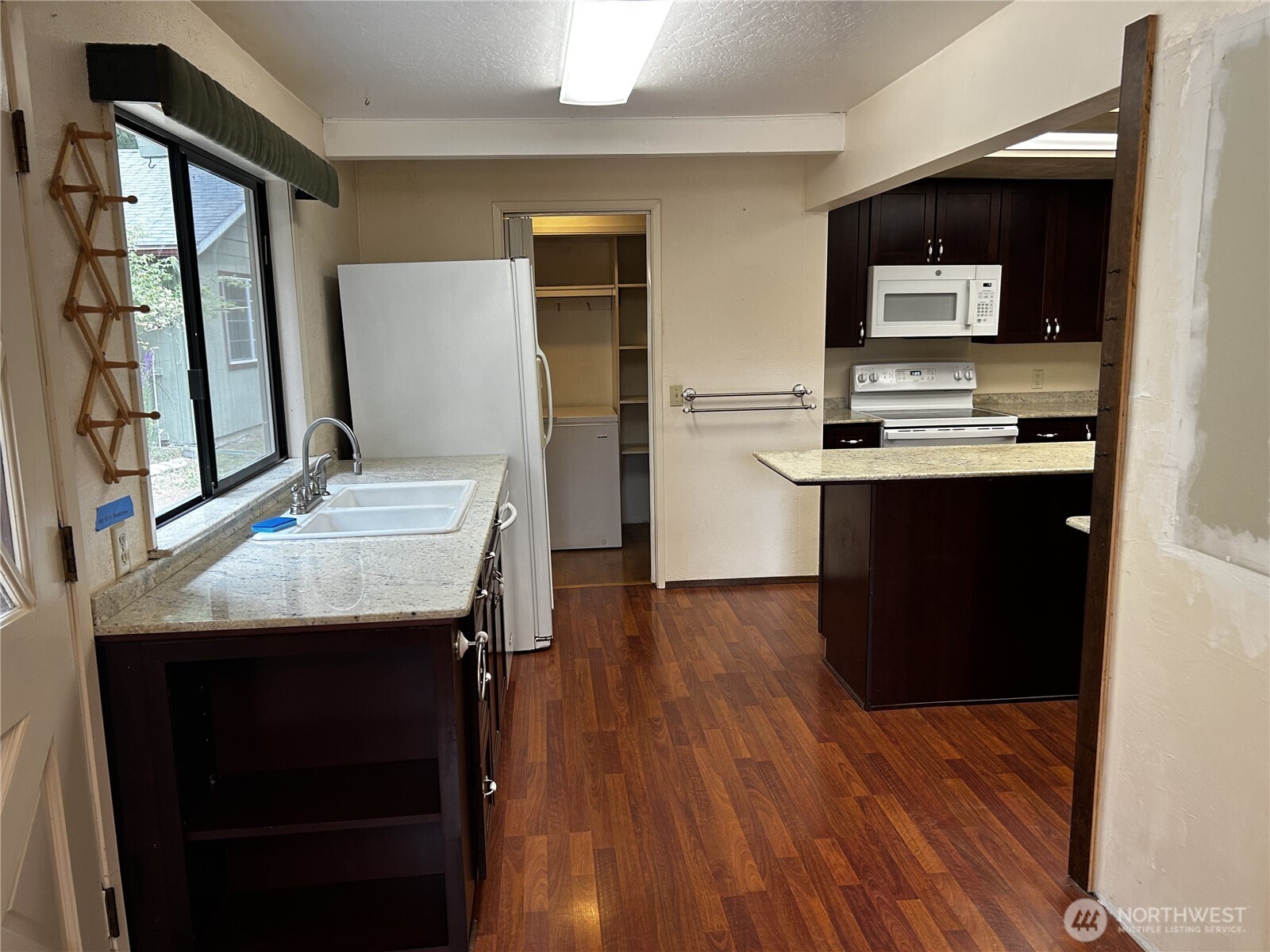 1191 Towne Road Property Photo 7