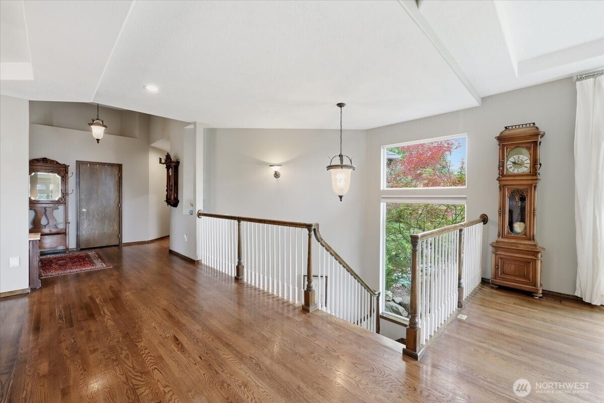 4913 S Bella Vista Drive Property Photo 3