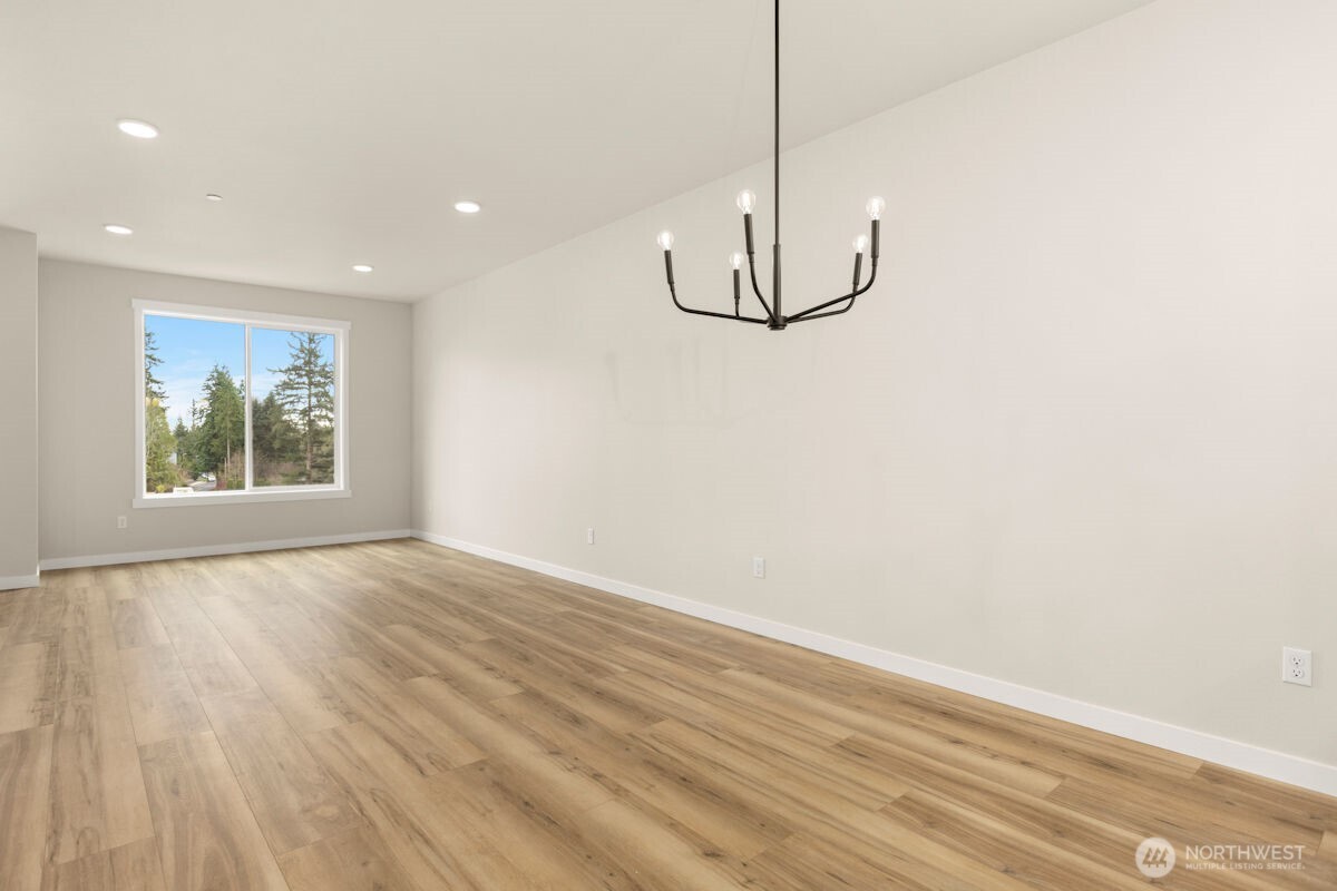 16823 Alder Way L4 Property Photo 13