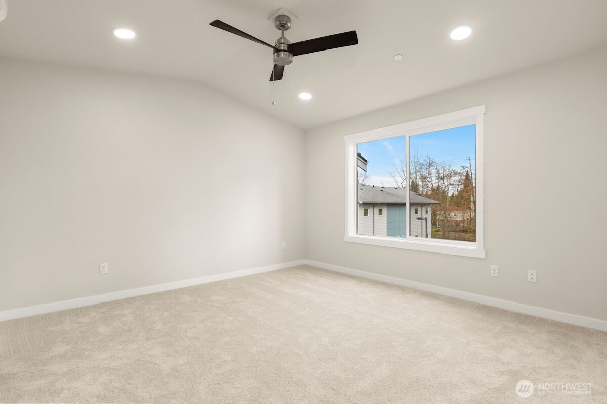 16823 Alder Way L4 Property Photo 20