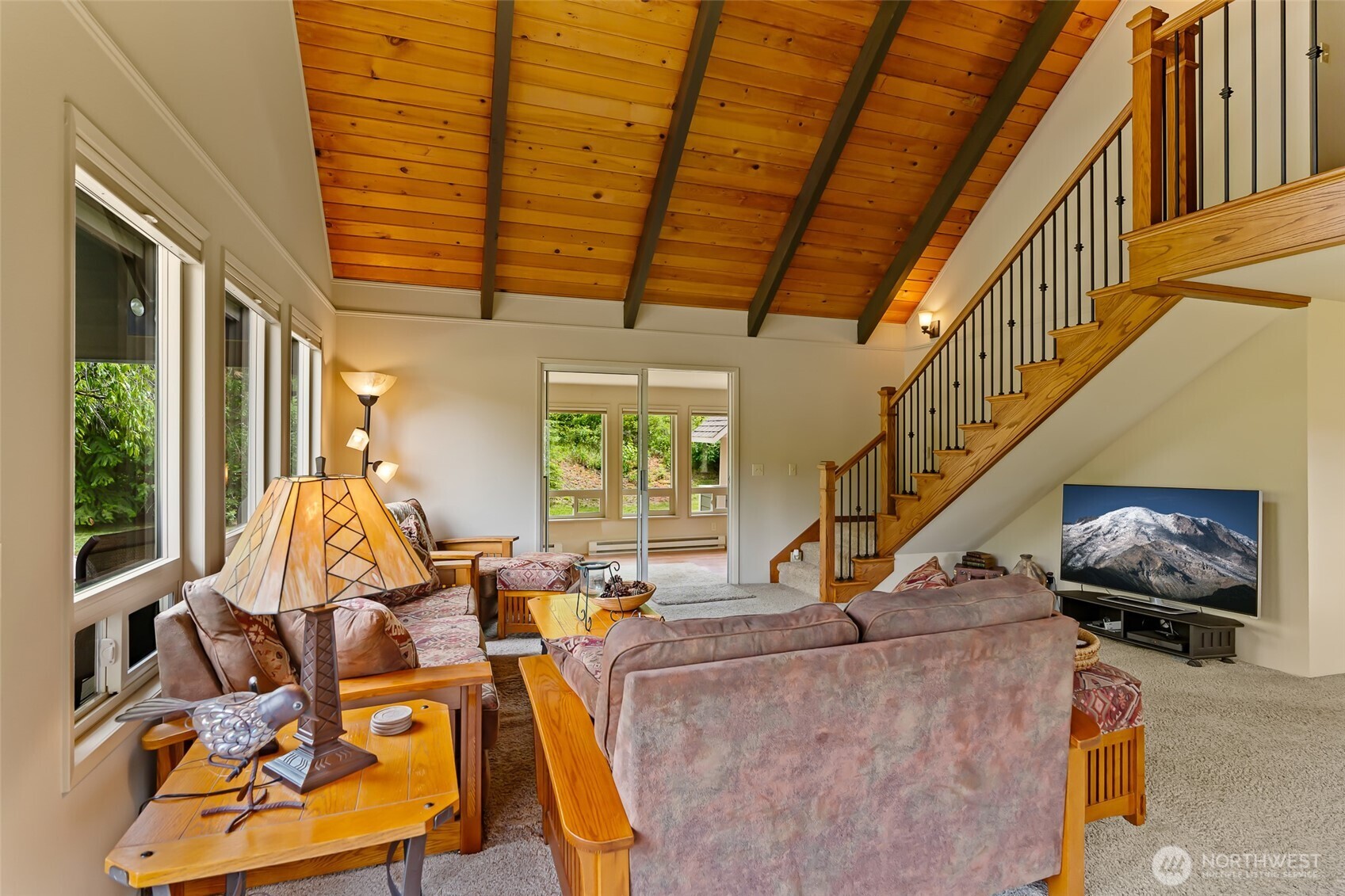 370 Burke Road Property Photo 17