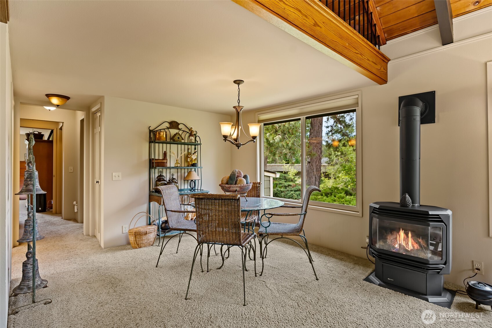 370 Burke Road Property Photo 18