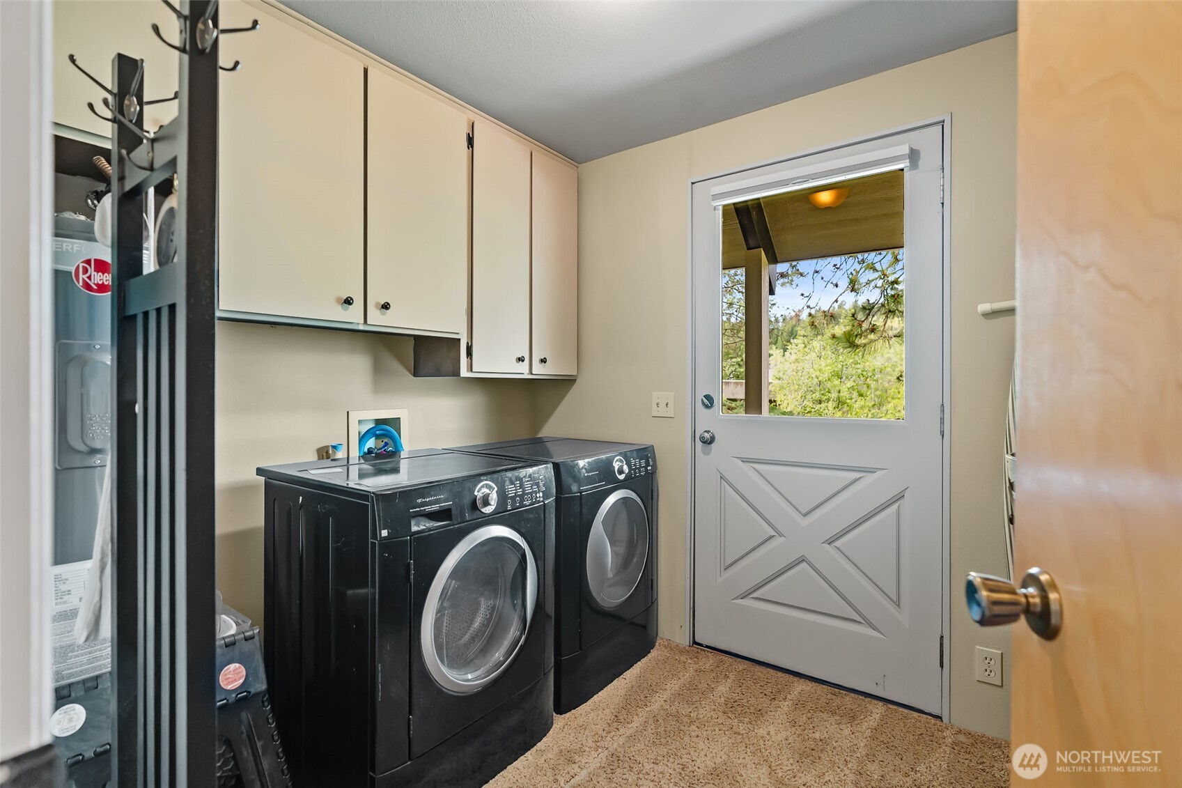 370 Burke Road Property Photo 26