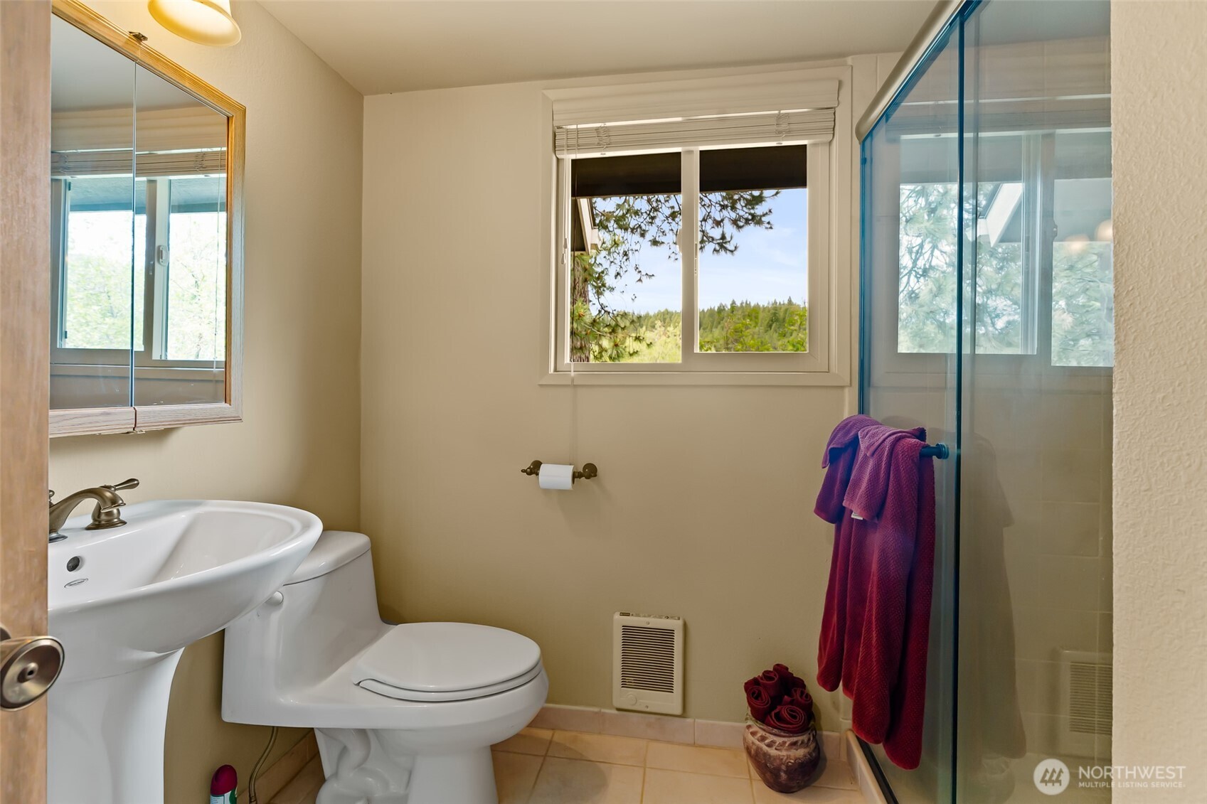 370 Burke Road Property Photo 27
