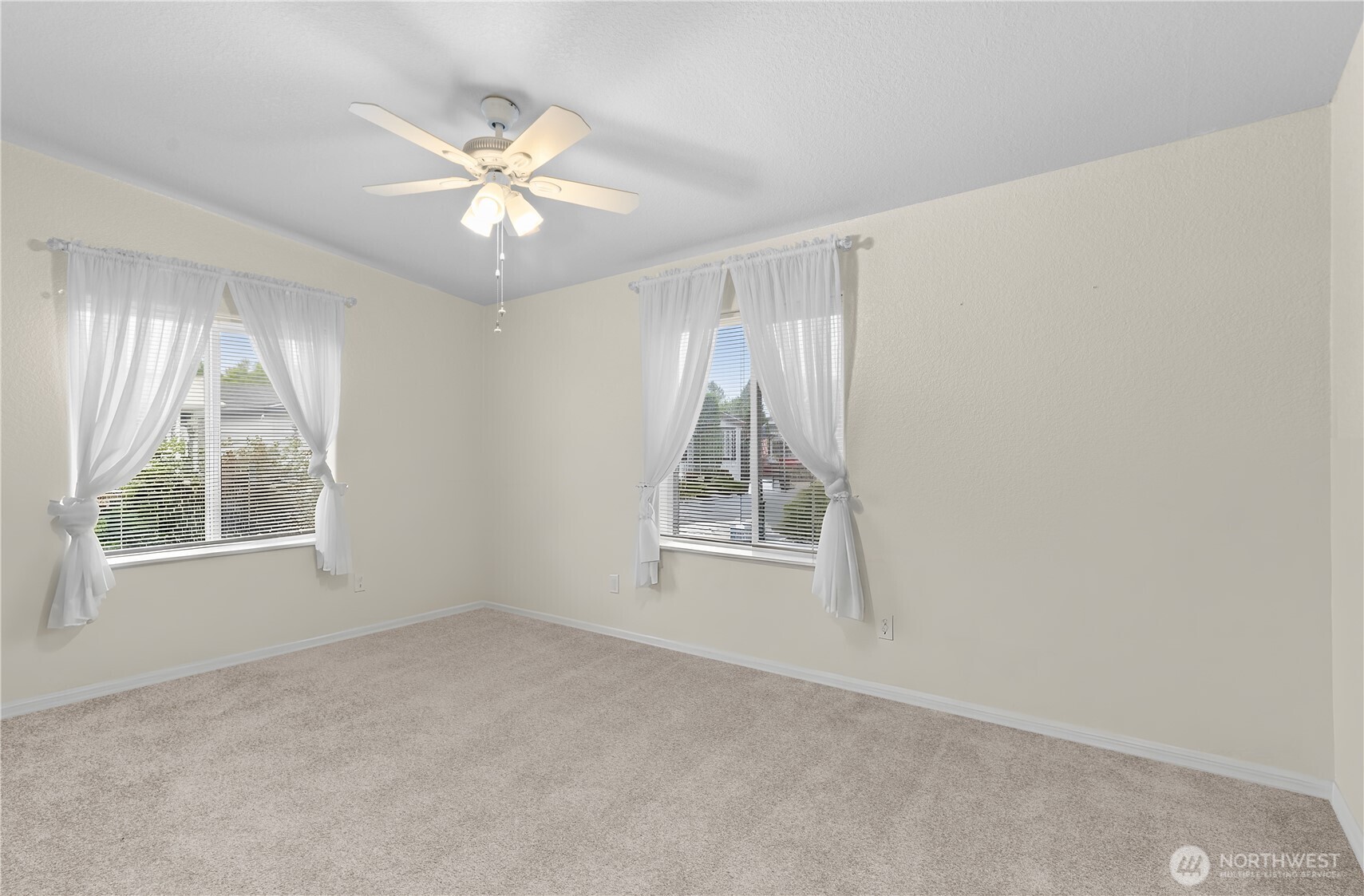 14727 43rd Avenue 6 Property Photo 23