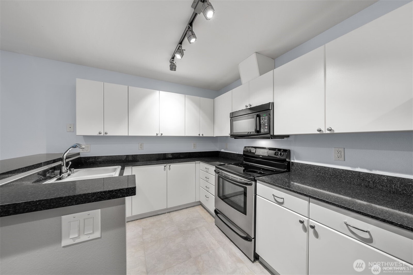 1323 Boren Avenue 206 Property Photo 10