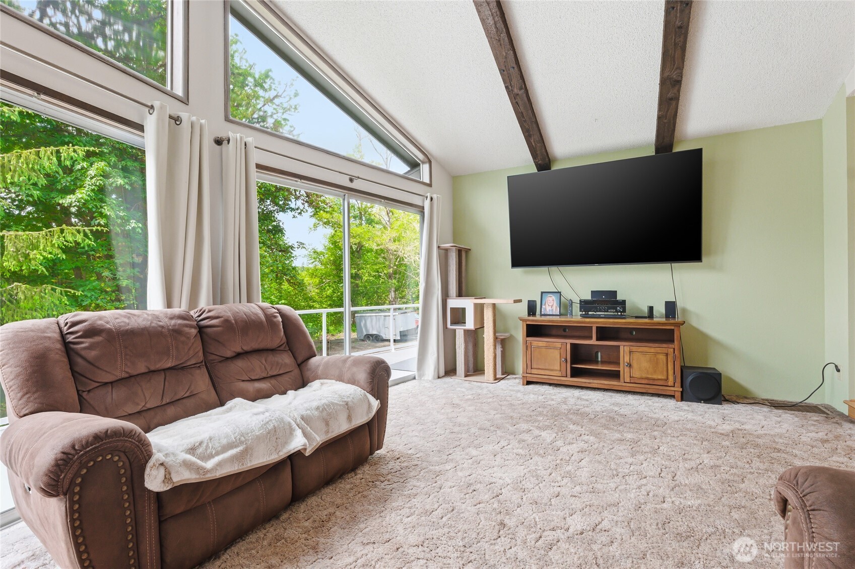 1381 Wynooche Valley Road Property Photo 7