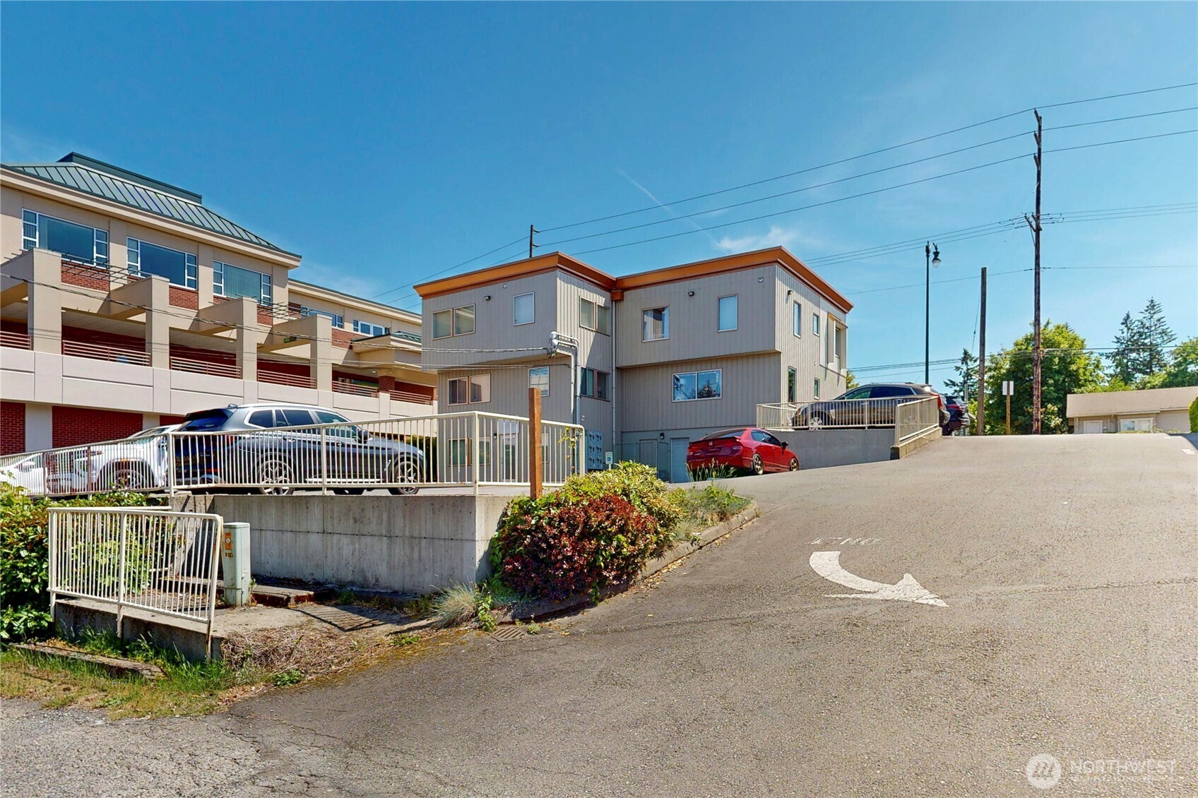 510 Custer Way Property Photo 4