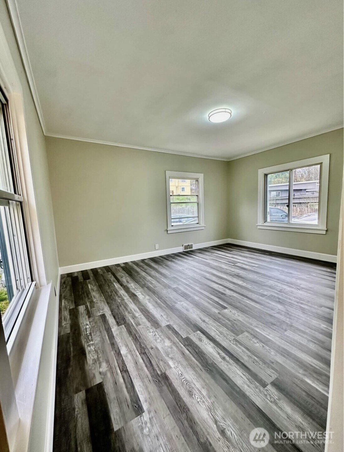 10033 Des Moines Memorial Drive Property Photo 15
