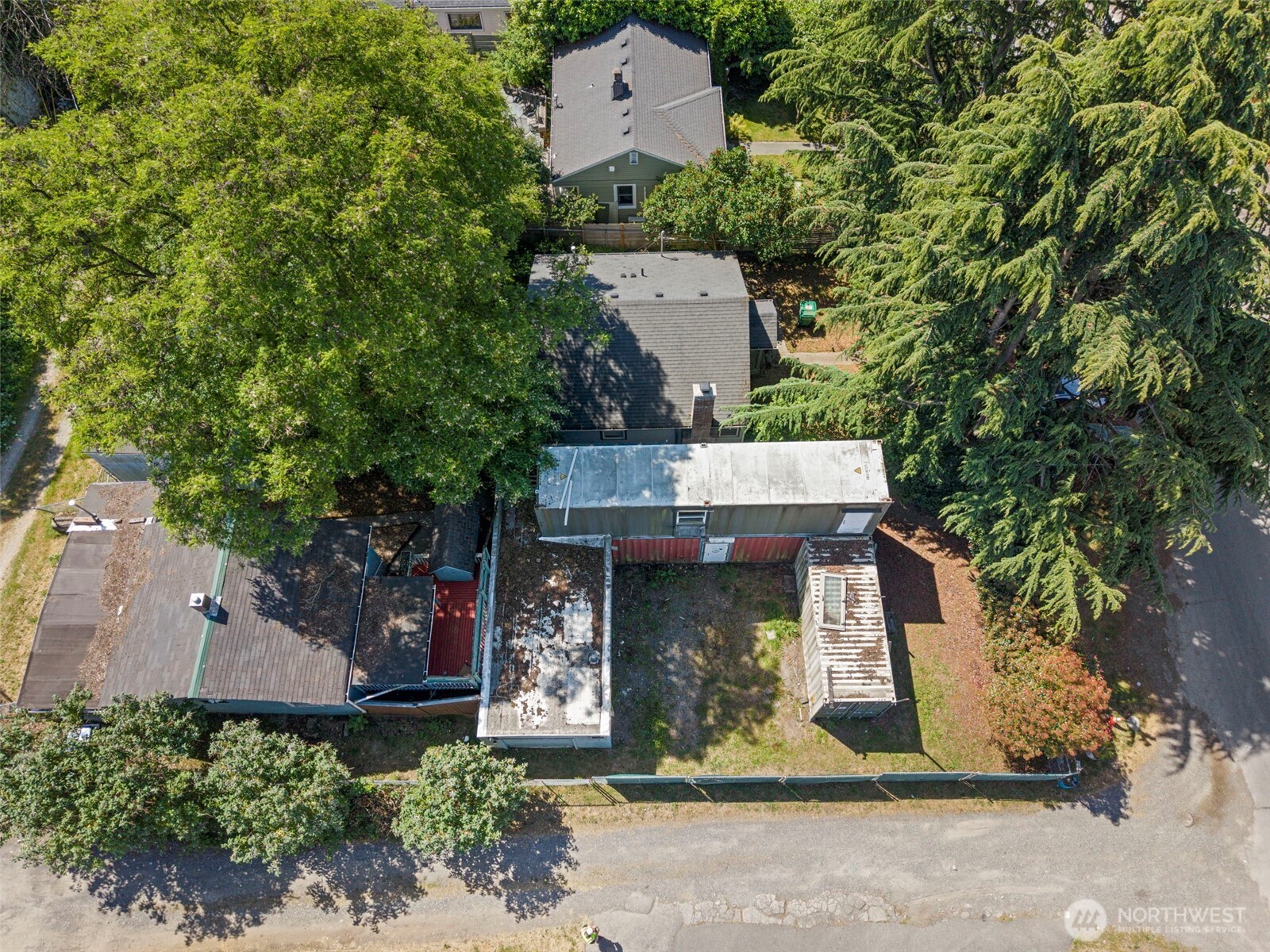 10346 Midvale Avenue Property Photo 3