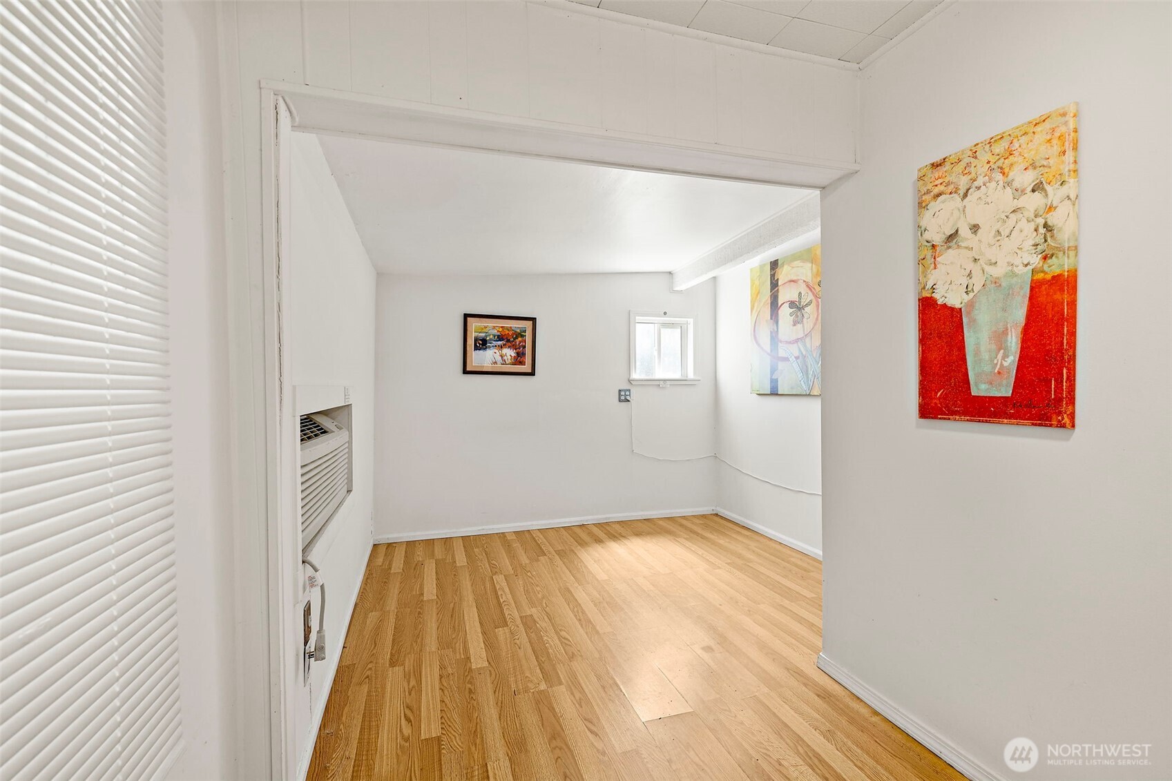 10346 Midvale Avenue Property Photo 13