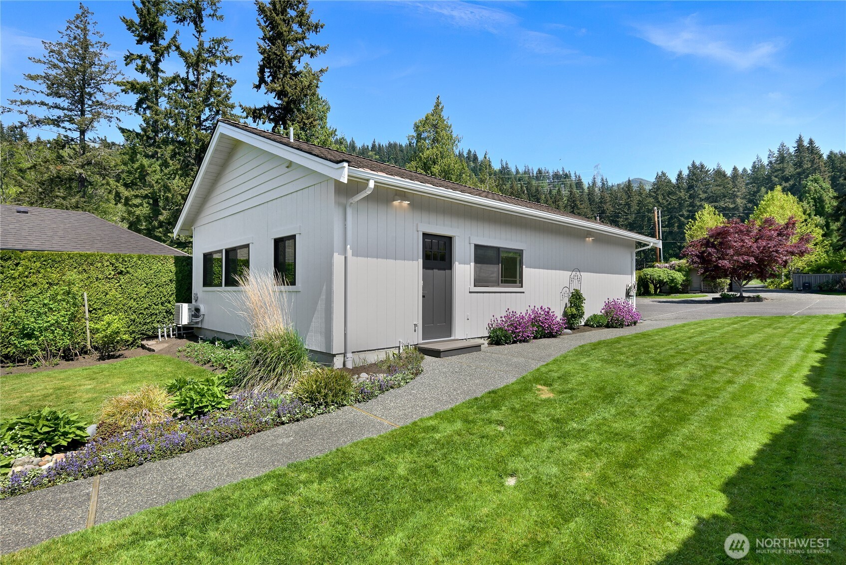 3187 Northshore Road Property Photo 6