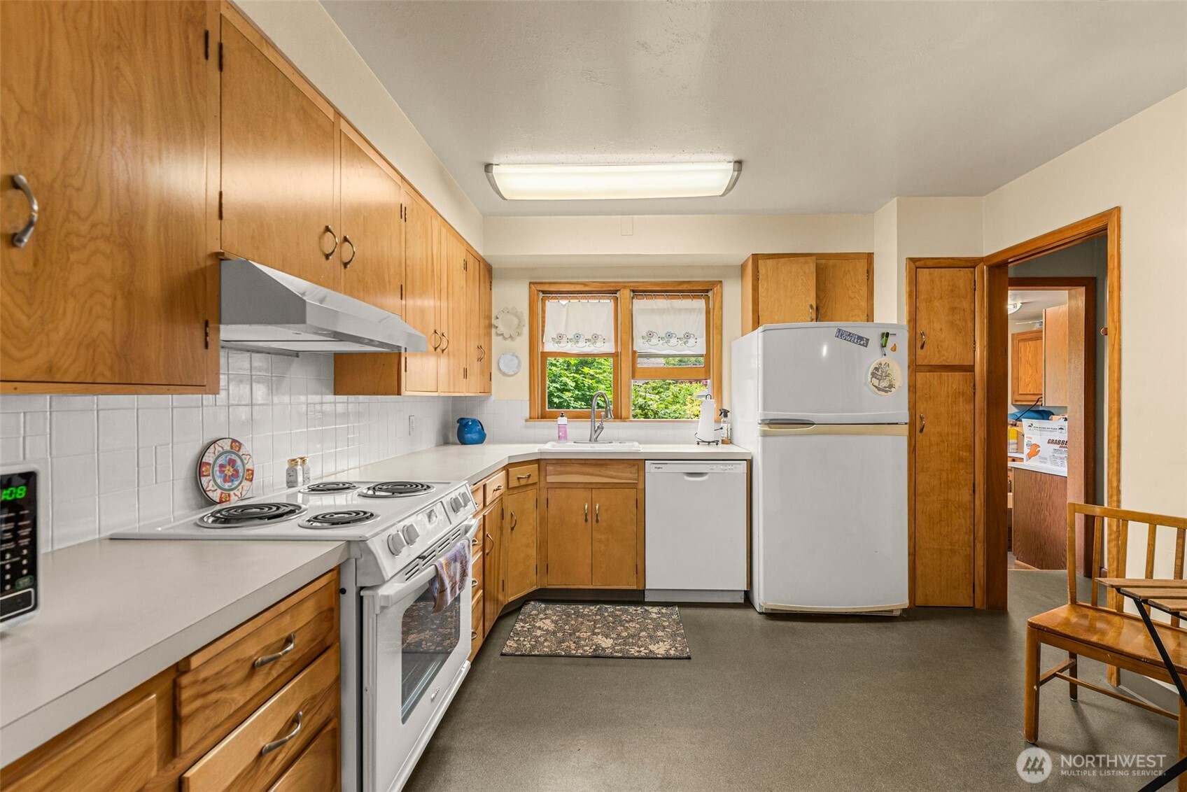 19 N Garfield Avenue Property Photo 8