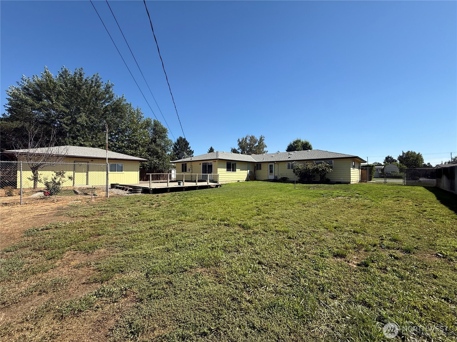 3903 W Nixon Street Property Photo 1