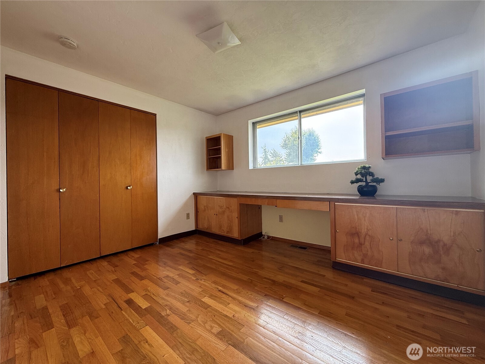 3903 W Nixon Street Property Photo 4