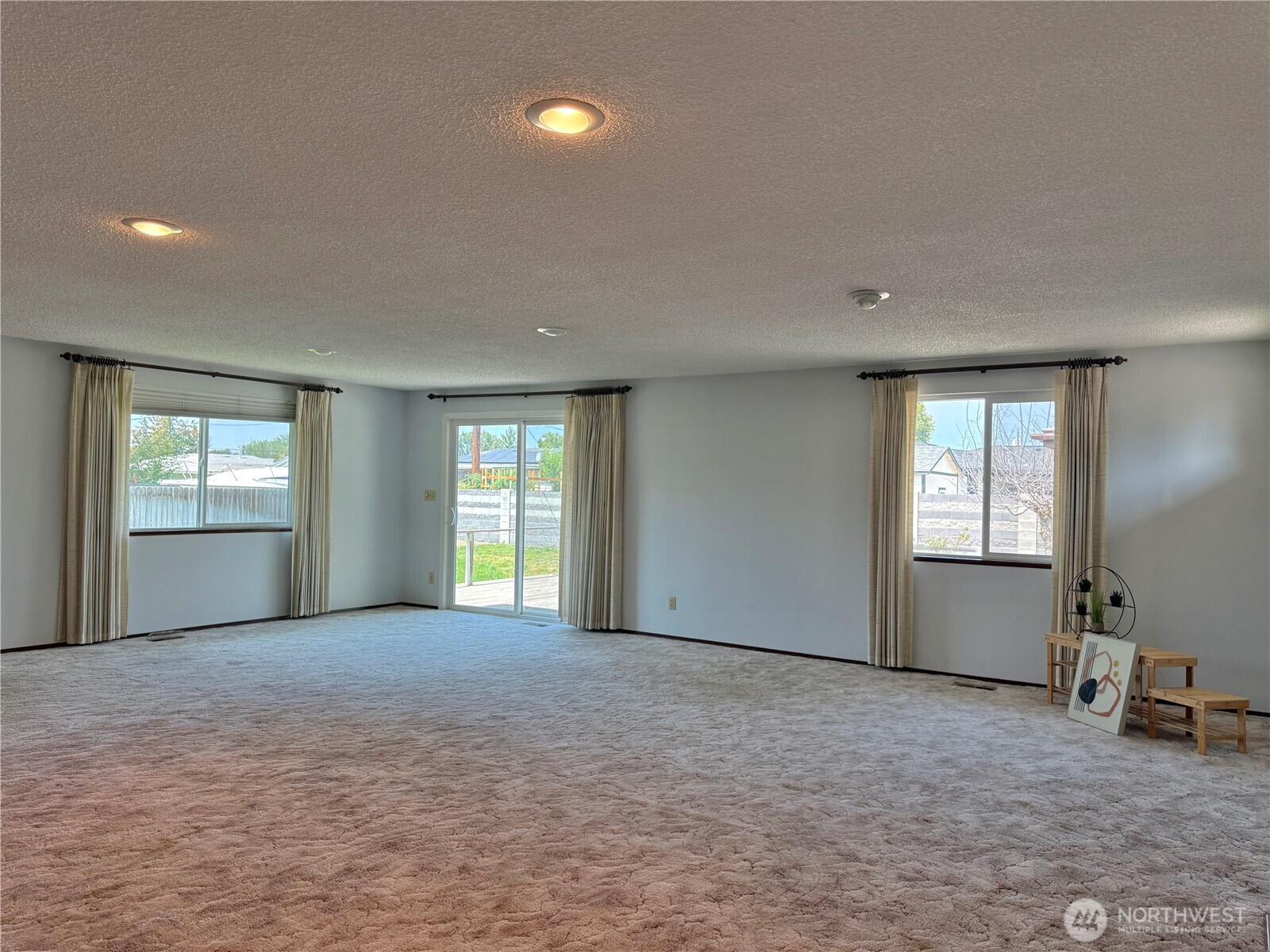 3903 W Nixon Street Property Photo 18