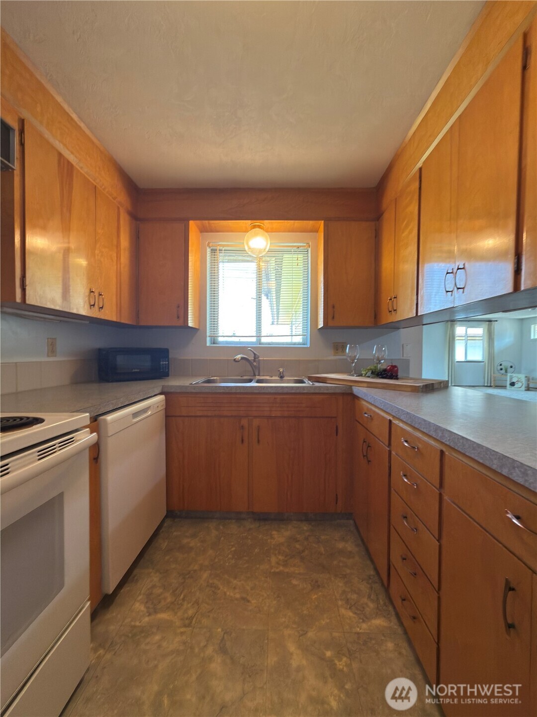 3903 W Nixon Street Property Photo 22