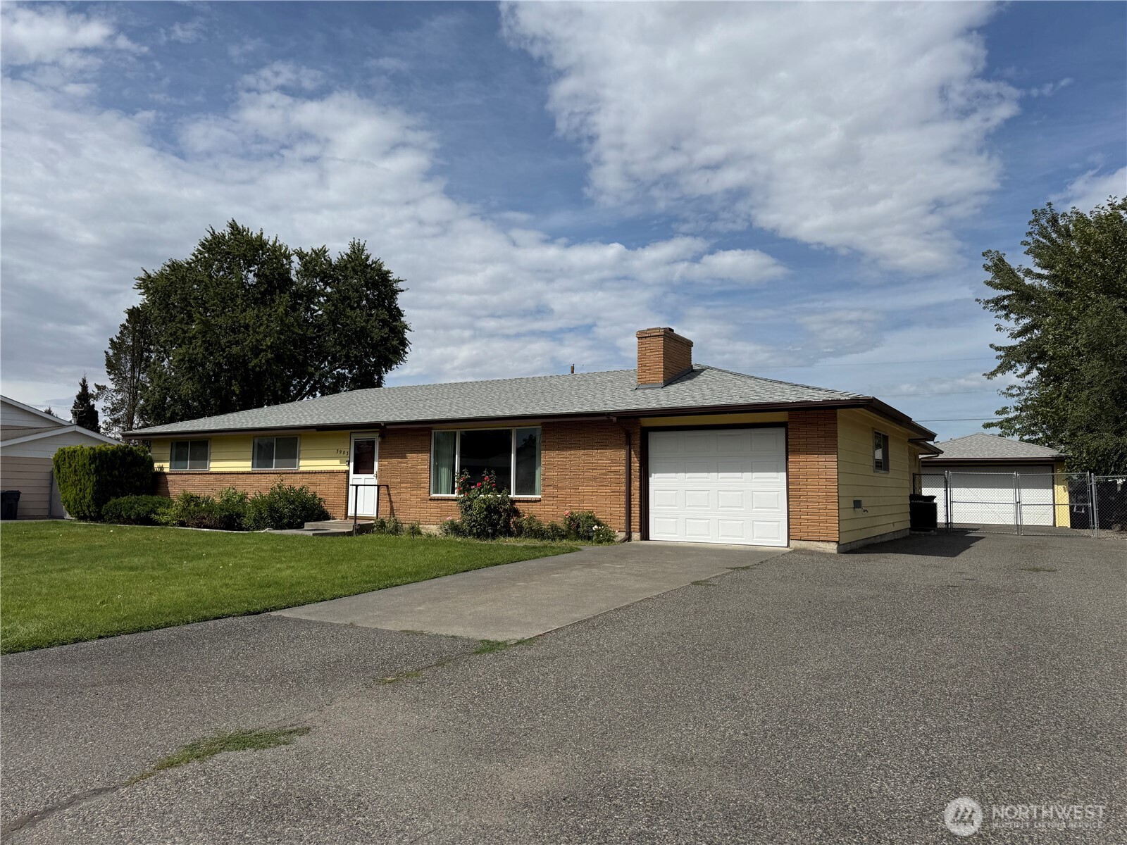 3903 W Nixon Street Property Photo 33