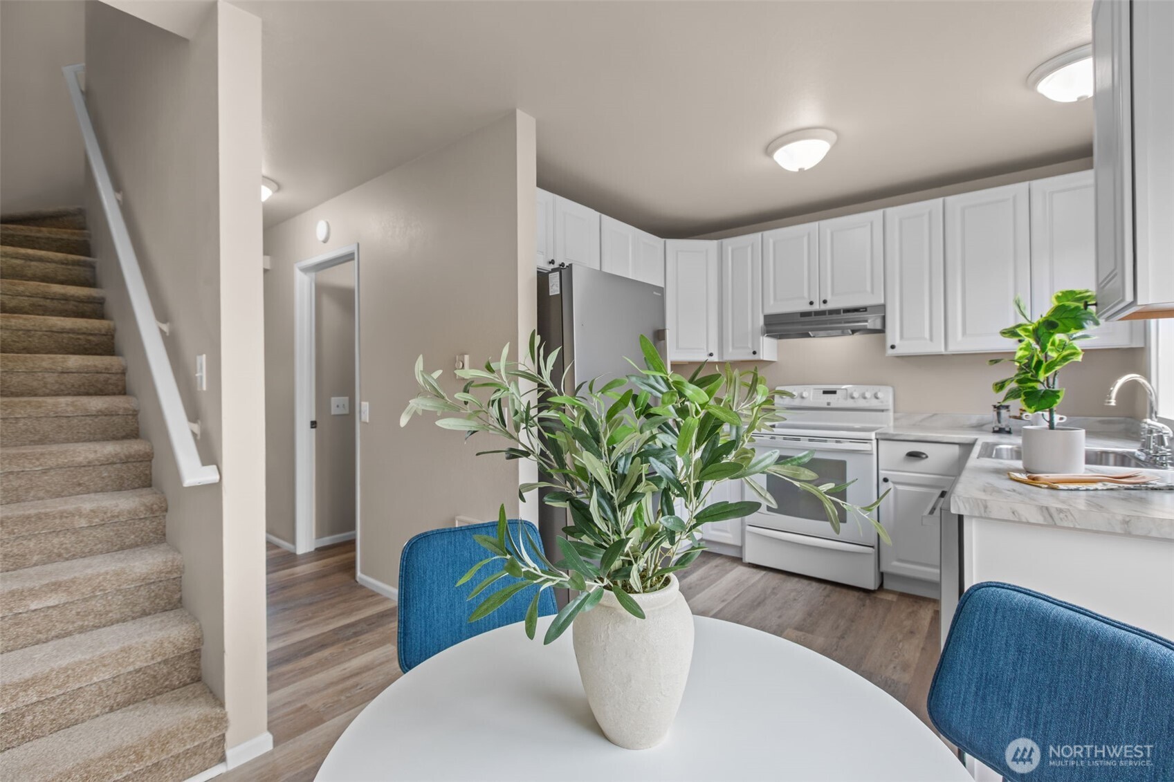 18440 Killarney Circle Property Photo 8
