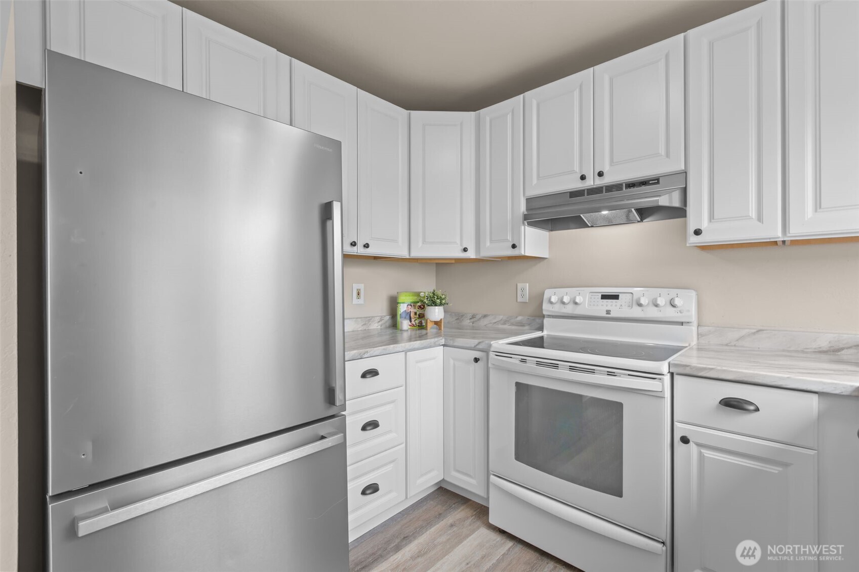 18440 Killarney Circle Property Photo 10