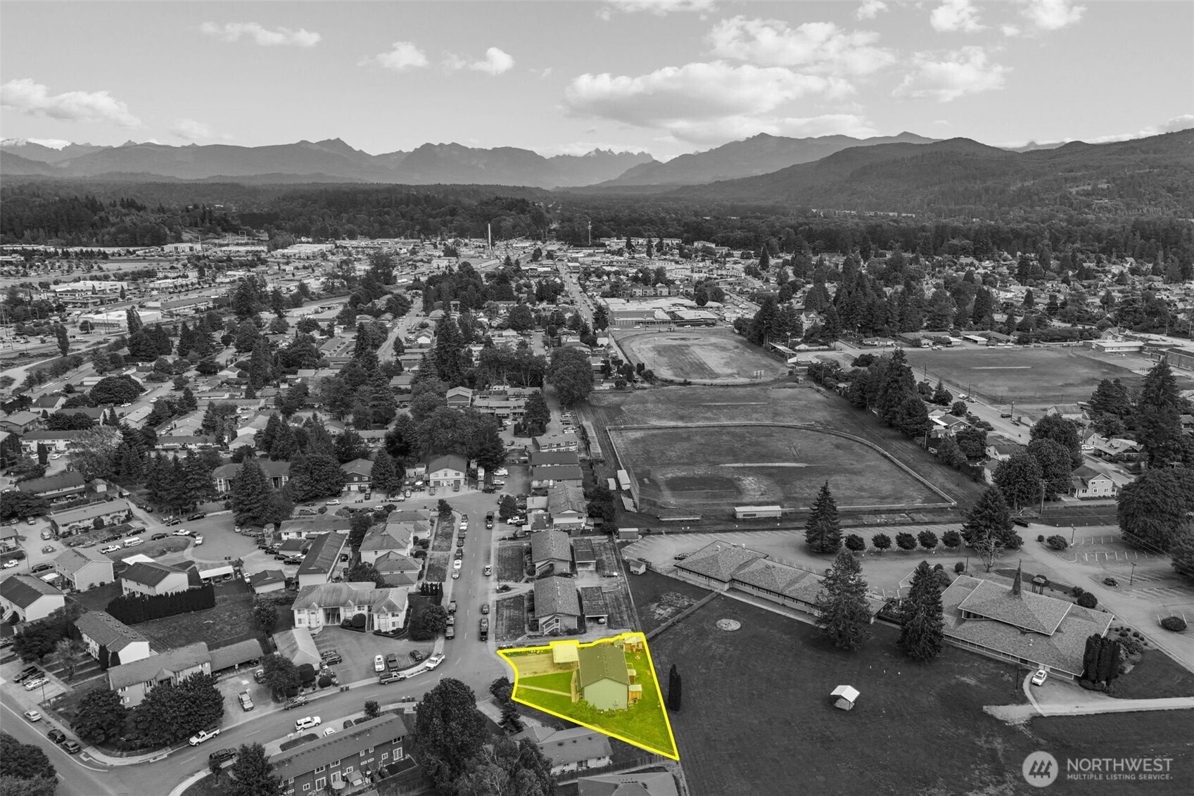 18440 Killarney Circle Property Photo 31