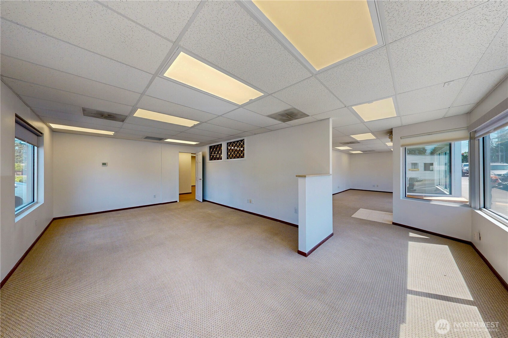 502 Custer Way Property Photo 8