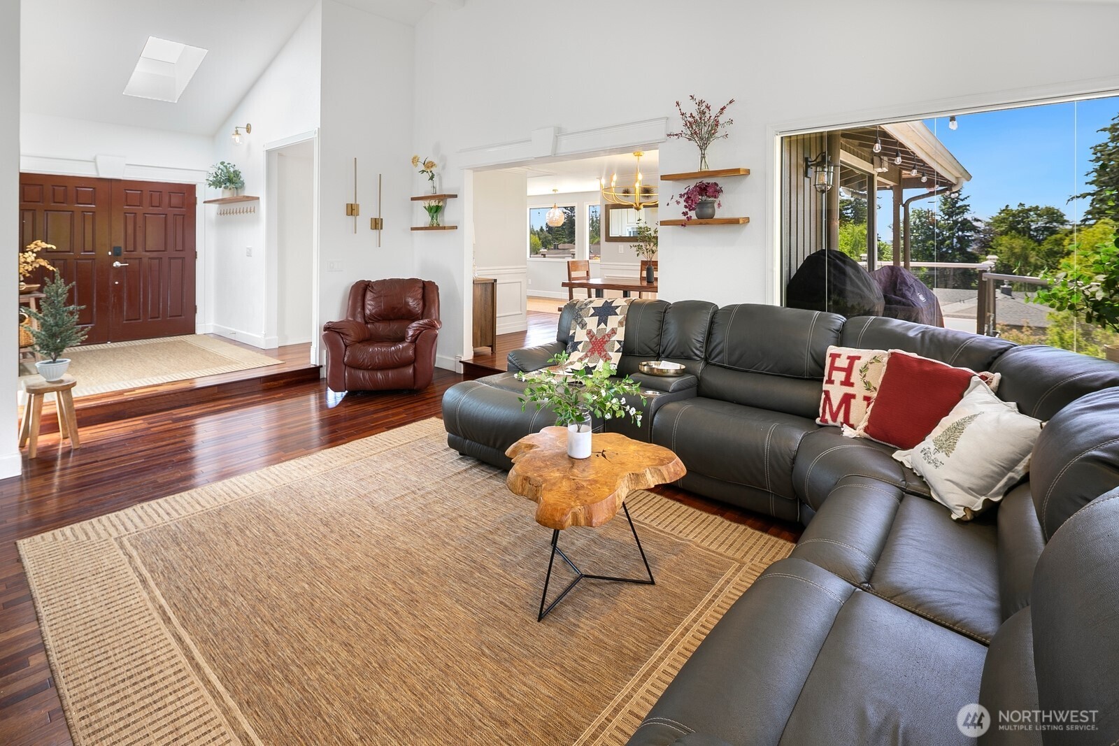 1133 8th Drive Property Photo 8