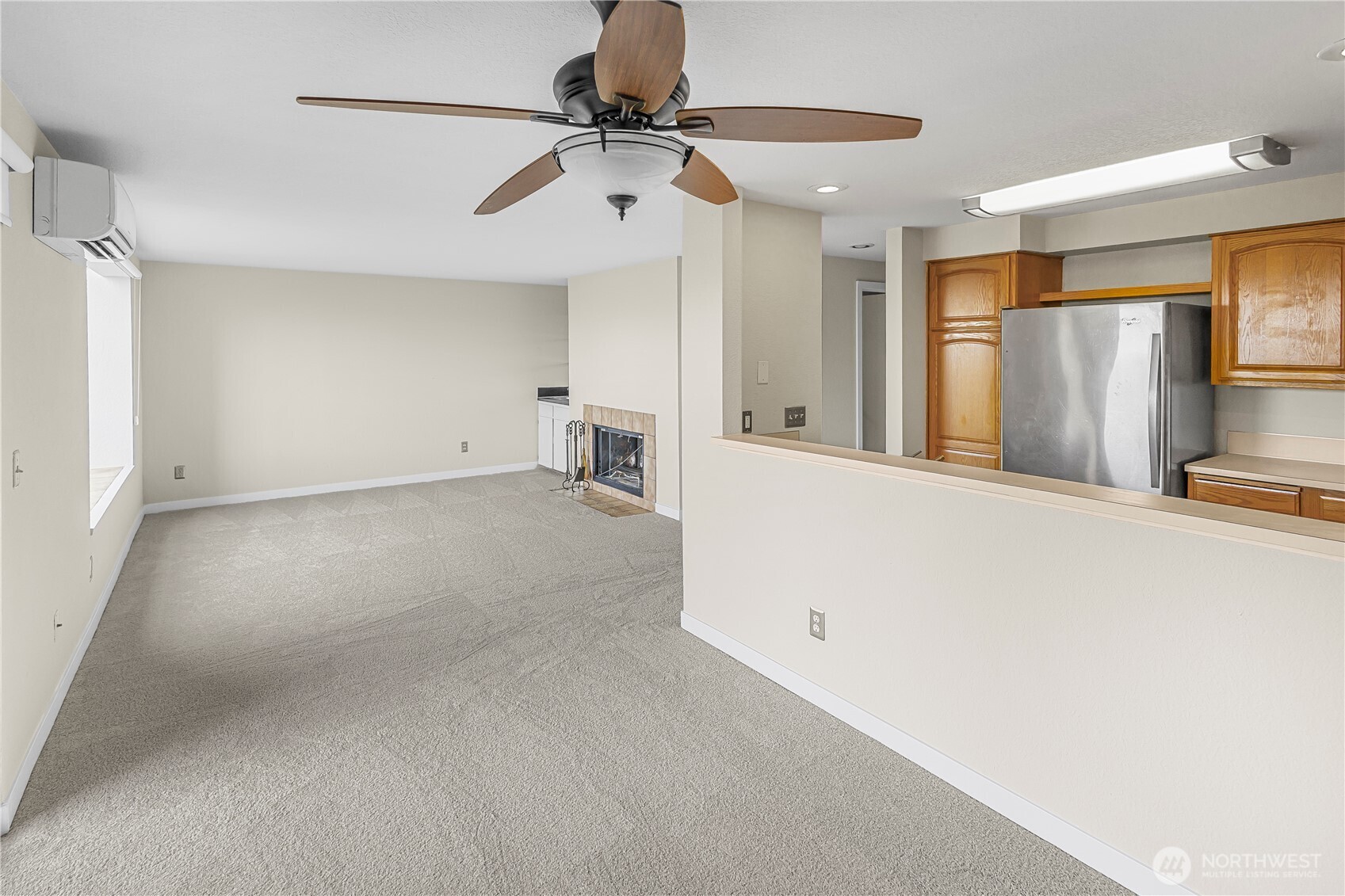 1301 S Puget Drive A16 Property Photo 6