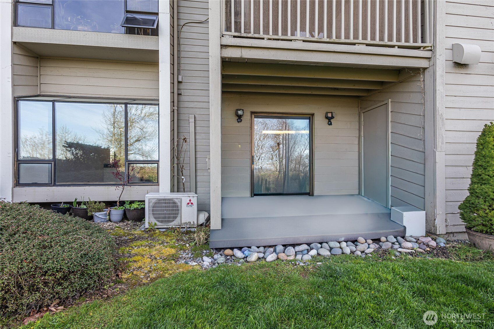 1301 S Puget Drive A16 Property Photo 26